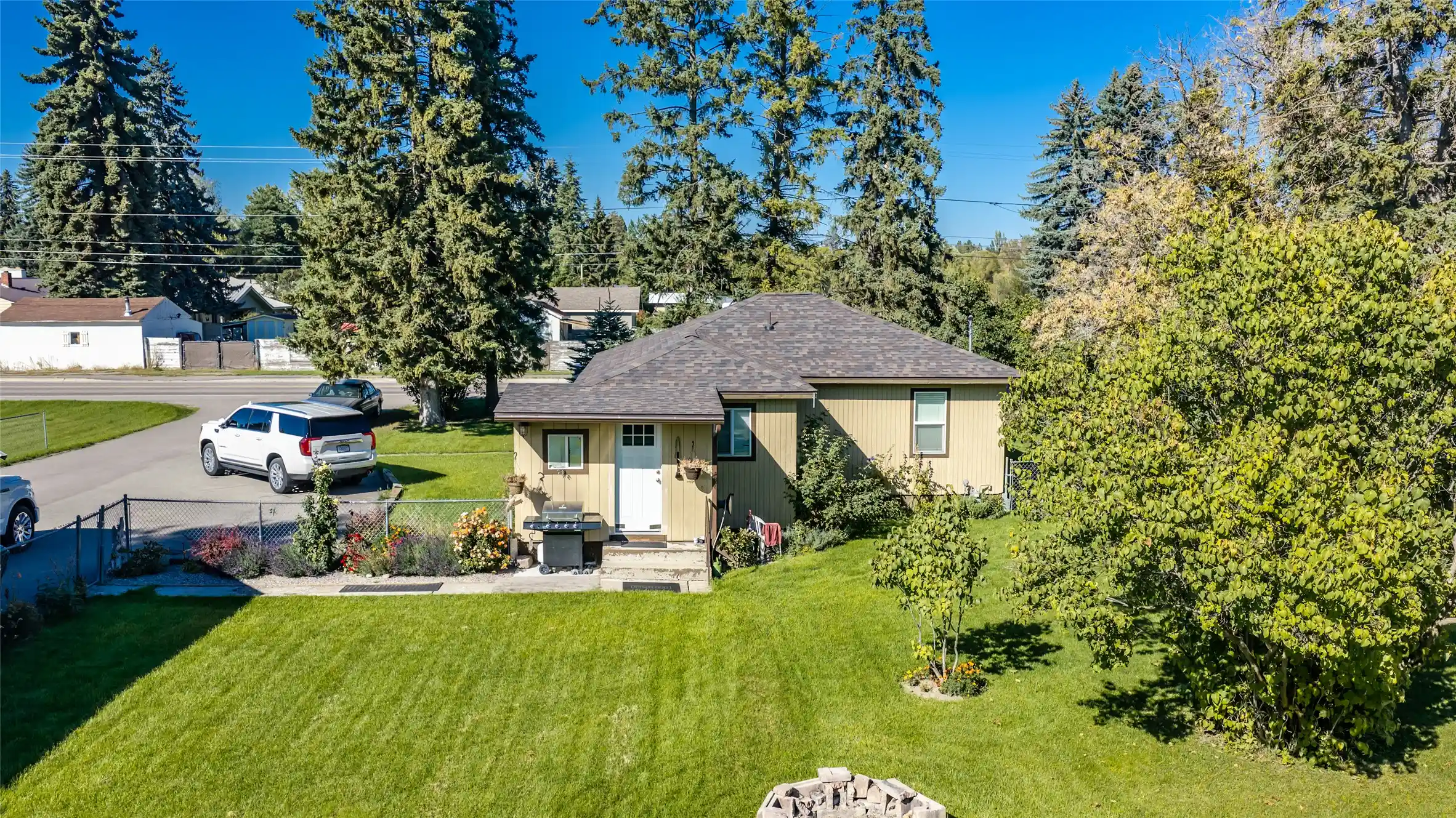 Photo 1 of Single family home for sale at 308 E Evergreen Dr, Kalispell, MT 59901 | MLS# 30079064 | Listing updated on 2026-10-23