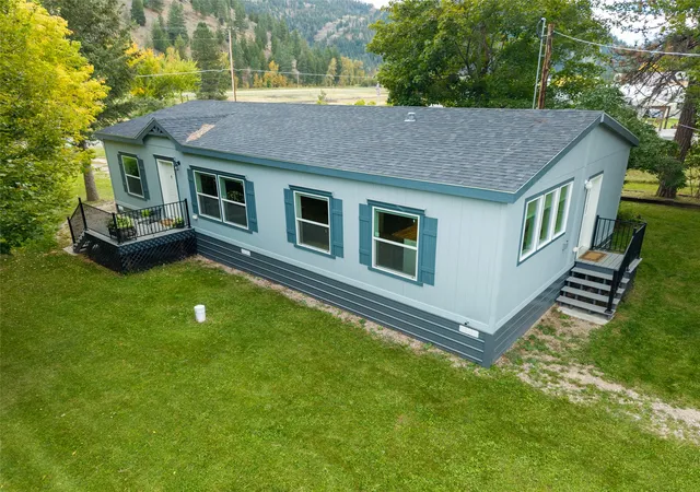 Photo 1 of Single family home for sale at 20483 E Mullan Rd, Clinton, MT 59825 | MLS# 30079185 | Listing updated on 2026-10-09