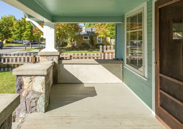 Photo 2 of Single family home for sale at 303 Somers Ave, Whitefish, MT 59937 | MLS# 30078670 | Listing updated on 2026-10-01