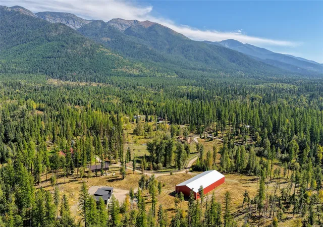 Photo 1 of Mansion for sale at 622 Wild Swan Trl, Bigfork, MT 59911 | MLS# 30078722 | Listing updated on 2026-10-06
