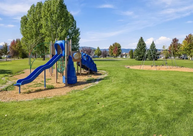 Photo 31 of Townhouse for sale at 182 Empire Loop, Kalispell, MT 59901 | MLS# 30079236 | Listing updated on 2026-10-11