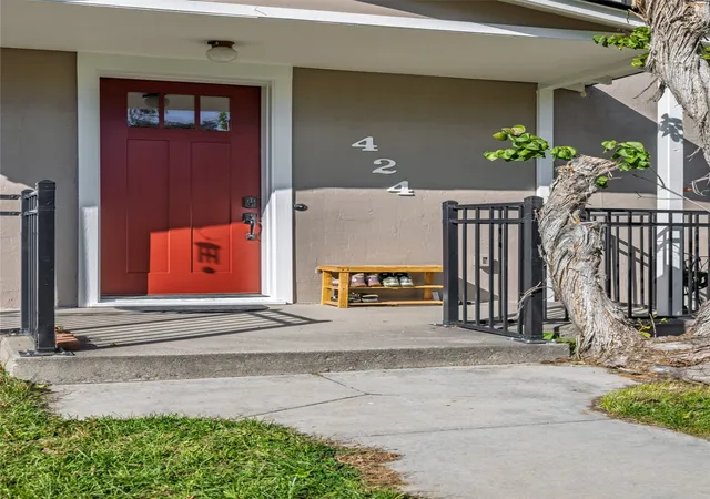 Photo 3 of Single family home for sale at 424 Harrison Ave, Helena, MT 59601 | MLS# 30079241 | Listing updated on 2026-10-09