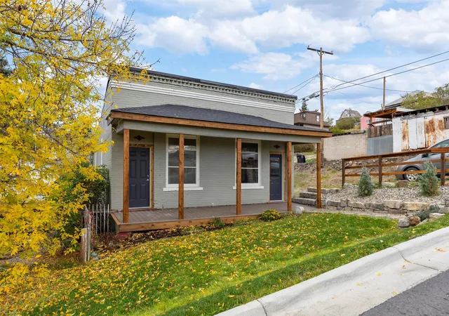 Photo 3 of Single family home for sale at 521 W Copper St, Butte, MT 59701 | MLS# 30079240 | Listing updated on 2026-10-07