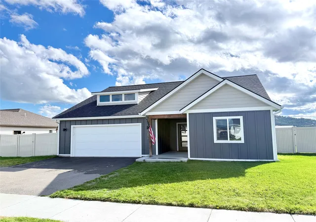 Photo 2 of Single family home for sale at 1256 Morning Eagle Dr, Kalispell, MT 59901 | MLS# 30079322 | Listing updated on 2026-10-10