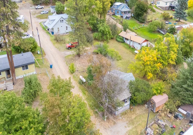 Photo 1 of Single family home for sale at 105 Meadowview Ln, Alberton, MT 59820 | MLS# 30079278 | Listing updated on 2026-10-07