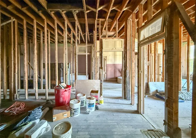 Photo 3 of Single family home for sale at 26 S Montana St, Dillon, MT 59725 | MLS# 30078788 | Listing updated on 2026-10-03