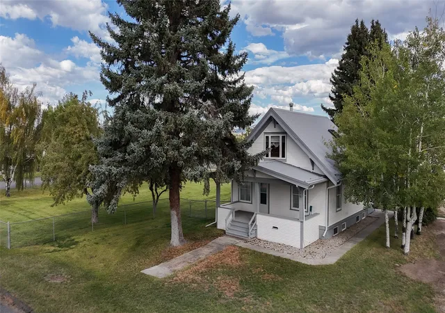 Photo 2 of Single family home for sale at 709 Kohrs St, Deer Lodge, MT 59722 | MLS# 30079331 | Listing updated on 2026-10-04
