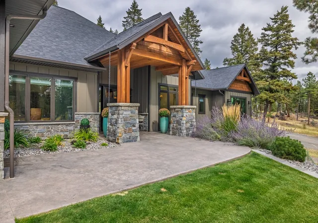 Photo 2 of Single family home for sale at 26 Eagle View Dr, Clancy, MT 59634 | MLS# 30078975 | Listing updated on 2026-10-05