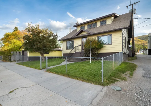 Photo 1 of Single family home for sale at 109 W 6th Street, Anaconda, MT 59711 | MLS# 30079437 | Listing updated on 2026-10-06