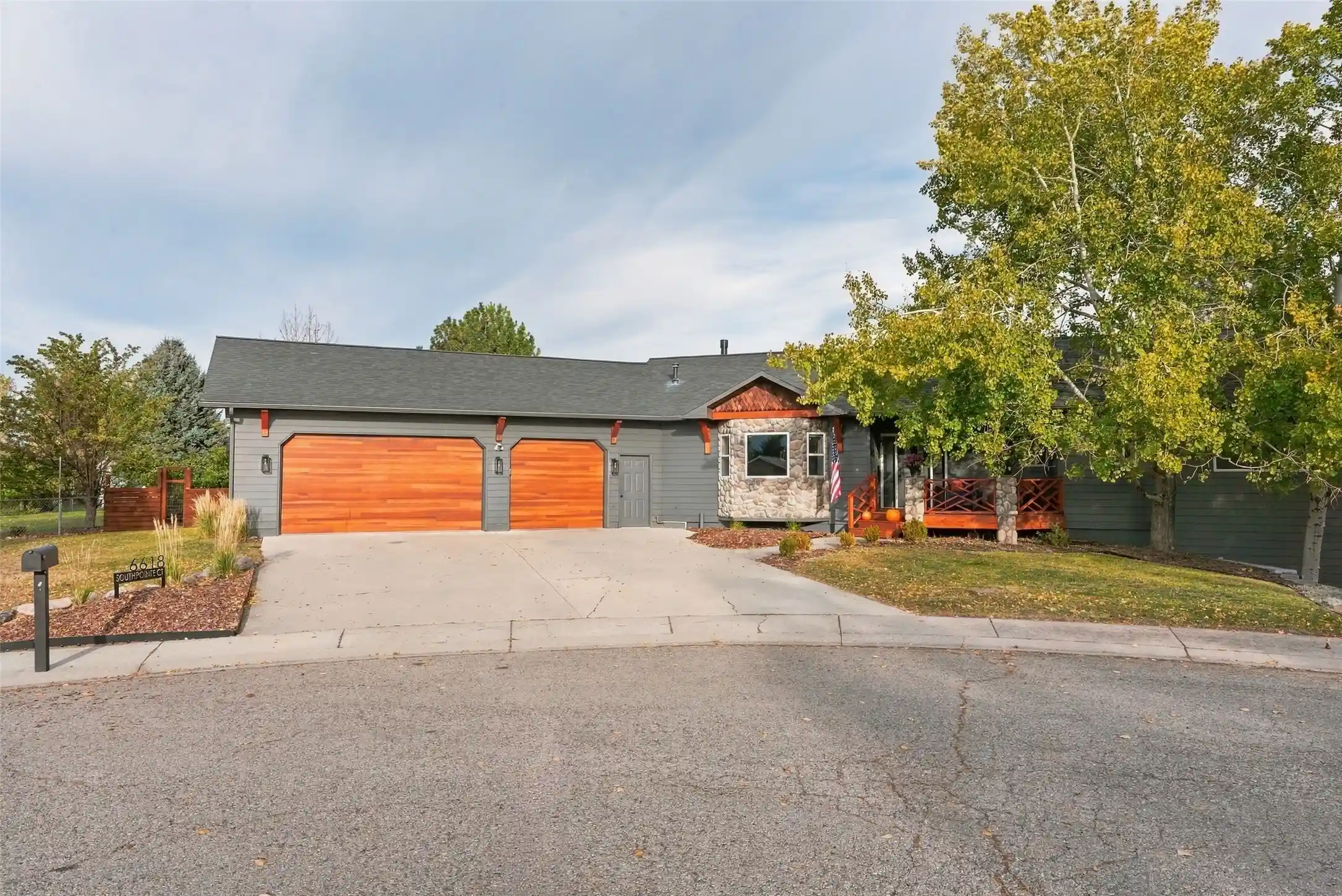 Photo 1 of Single family home for sale at 6618 Southpointe Ct, Missoula, MT 59803 | MLS# 30079325 | Listing updated on 2026-10-25