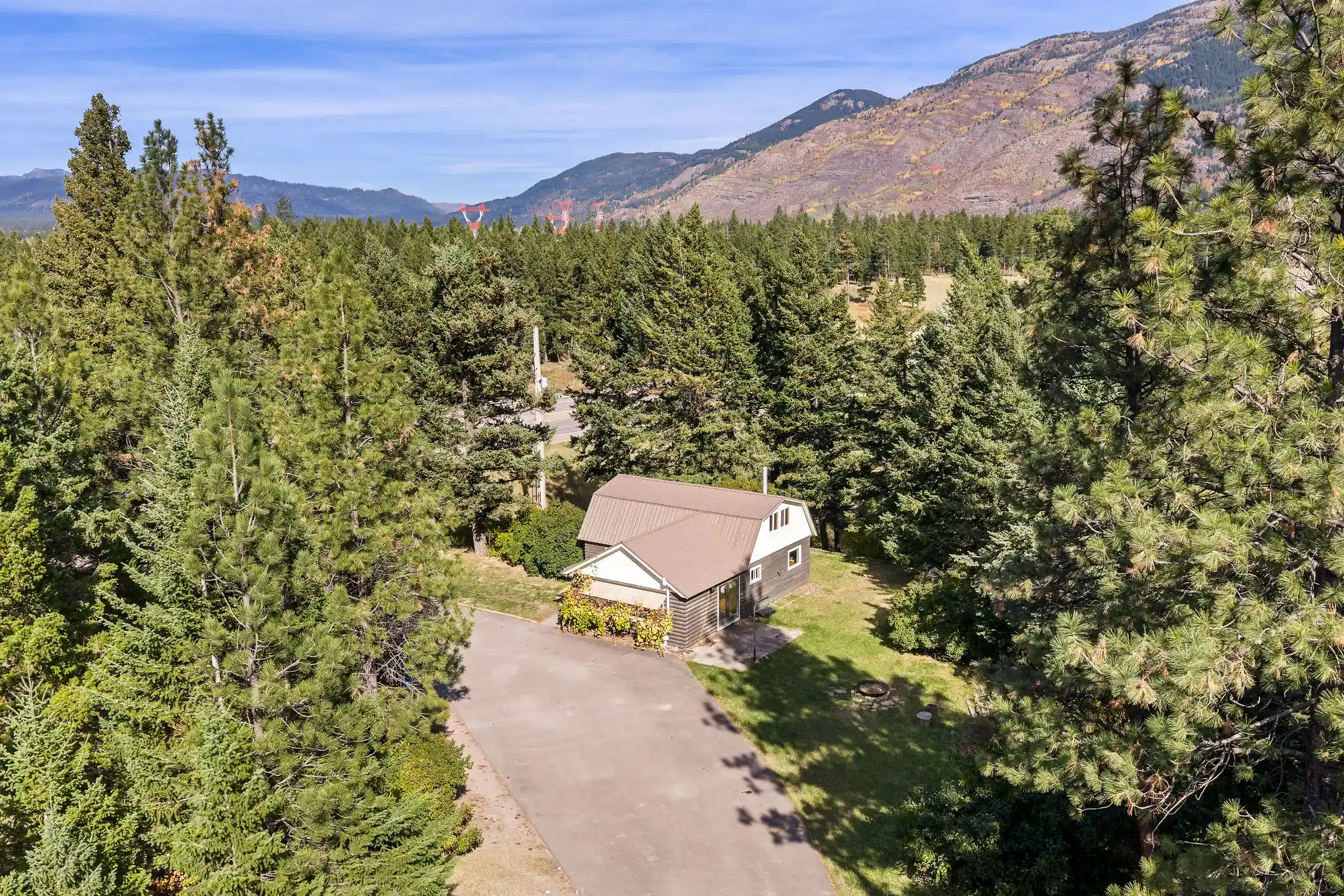 Photo 1 of Single family home for sale at 7515 Us Hwy 2 E, Columbia Falls, MT 59912 | MLS# 30079569 | Listing updated on 2026-10-28