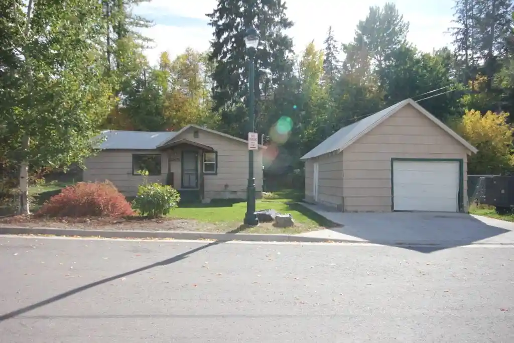 Photo 1 of Single family home for sale at 265 W 6th Street, Whitefish, MT 59937 | MLS# 30079706 | Listing updated on 2026-10-14