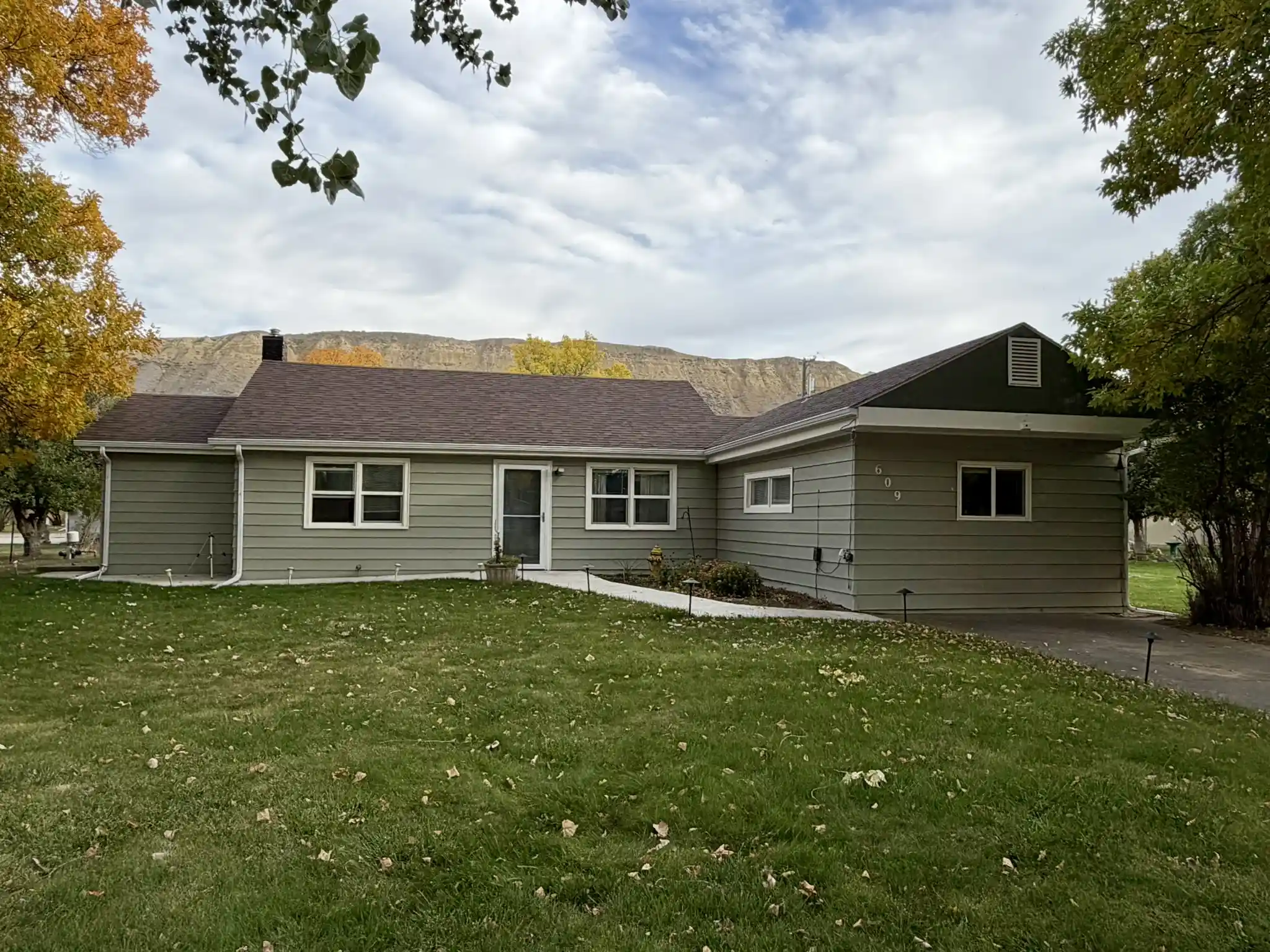 Photo 1 of Single family home for sale at 609 Front St, Fort Benton, MT 59442 | MLS# 30079686 | Listing updated on 2026-10-14
