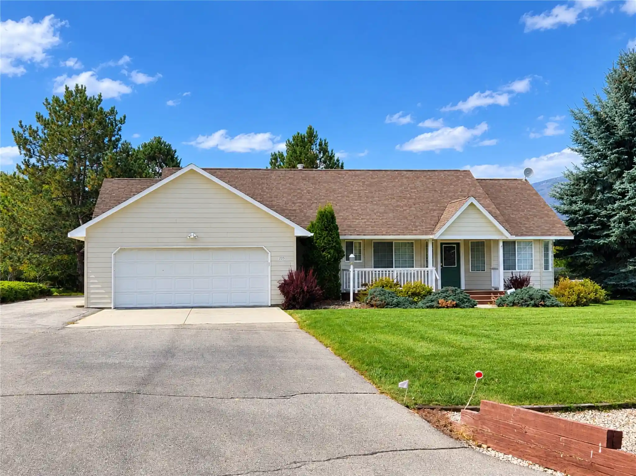 Single family home for sale at 223 Carriage Rd, Hamilton, MT 59840 | MLS# 30079924