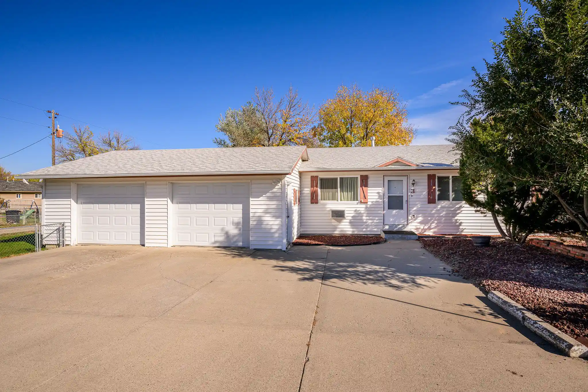 Photo 1 of Multi family home for sale at 3 33rd Street W, Billings, MT 59102 | MLS# 30079889 | Listing updated on 2026-10-27