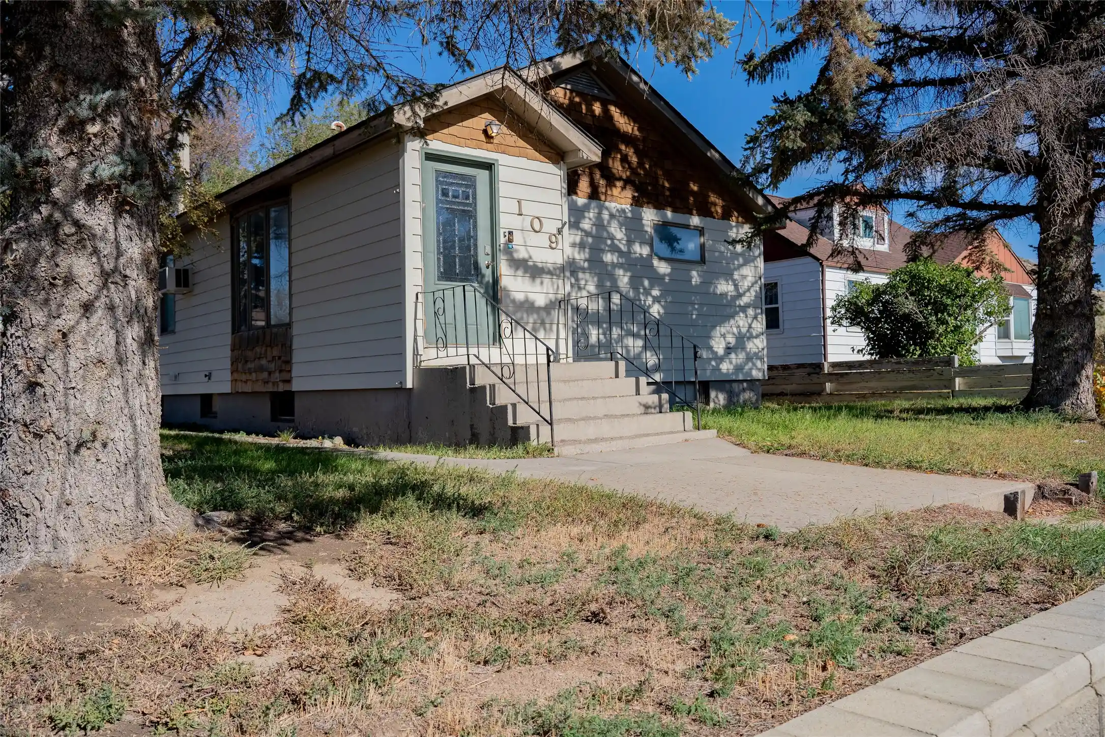 Photo 1 of Single family home for sale at 109 Sheridan St, Shelby, MT 59474 | MLS# 30079835 | Listing updated on 2026-10-28