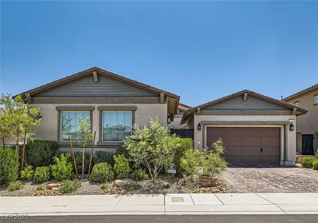 Photo 2 of Sale Pending at 704 Webber Park St, Henderson, NV 89011 | MLS# 2690982 | Listing updated on 2025-10-29