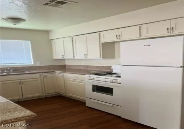 5th image of 3630 Three Bars Ct, Las Vegas, NV 89115 | MLS# 2715063
