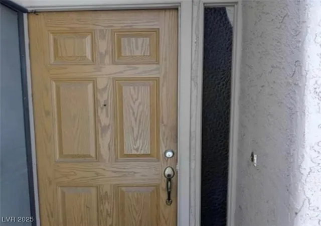 Photo 3 of Townhouse for sale at 4453 Alto Verde Dr, Las Vegas, NV 89119 | MLS# 2715064 | Listing updated on 2025-09-01