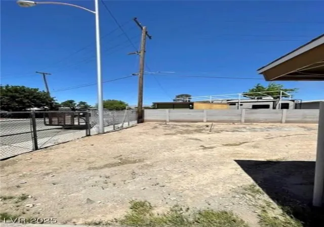 Photo 4 of Single family home for sale at 2100 Dogwood Ave, North Las Vegas, NV 89030 | MLS# 2715061 | Listing updated on 2025-09-01
