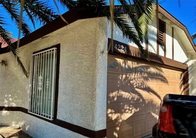 Photo 3 of Single family home for sale at 4224 Estaban Ct, Las Vegas, NV 89110 | MLS# 2715050 | Listing updated on 2025-09-01