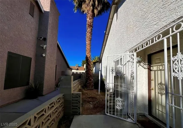 Photo 4 of Single family home for sale at 4224 Estaban Ct, Las Vegas, NV 89110 | MLS# 2715050 | Listing updated on 2025-09-01