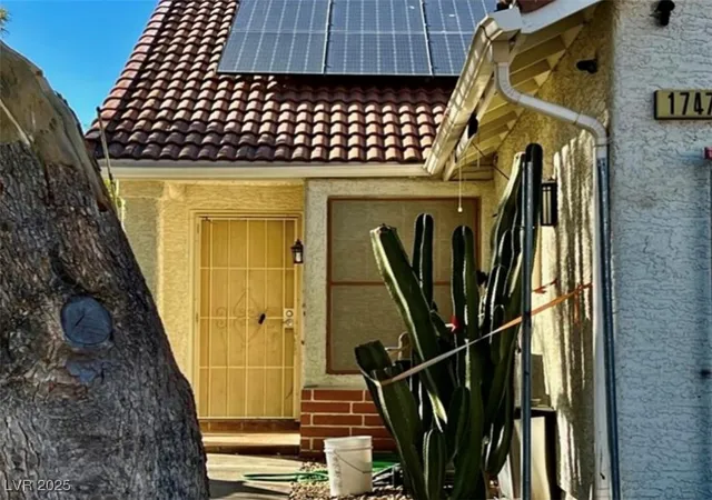 2nd image of 1747 Angel Falls St, Las Vegas, NV 89142 | MLS# 2715048