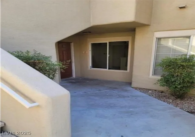 Listing Photo 1 - Condo for sale in building located at 1909 Villa Palms Ct, Las Vegas, NV 89128 - Unit #109