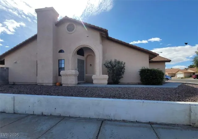 Homes for sale in Henderson, NV | 372 Rushing Creek Ct, Henderson, NV 89014 | MLS# 2723206