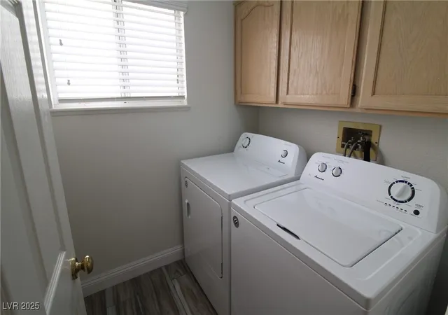 Photo 4 of Single family home for sale at 1629 British Cup Dr, Las Vegas, NV 89117 | MLS# 2725363 | Listing updated on 2025-10-22