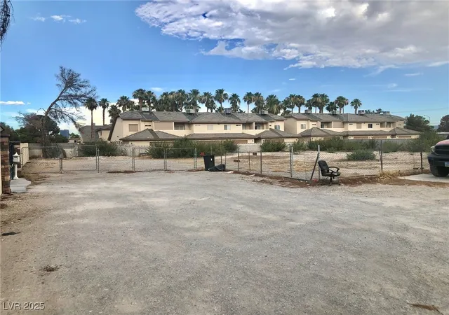 Photo 3 of Land for sale at Edmond St, Las Vegas, NV 89146 | MLS# 2728863 | Listing updated on 2025-10-25