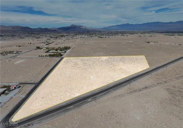 Photo 3 of Land for sale at 2621 S Murphy St, Pahrump, NV 89048 | MLS# 2729314 | Listing updated on 2025-10-27