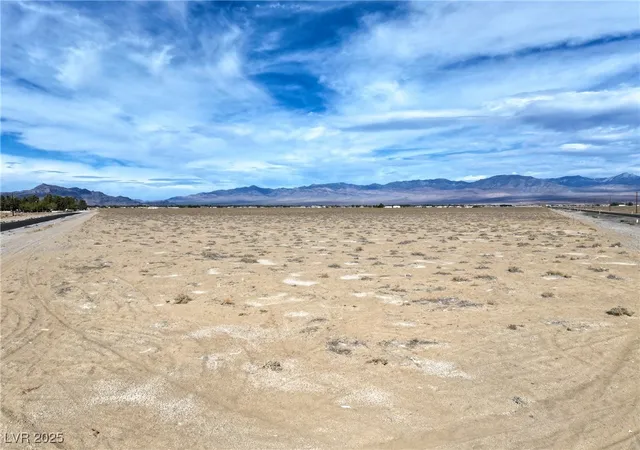 Photo 4 of Land for sale at 2621 S Murphy St, Pahrump, NV 89048 | MLS# 2729314 | Listing updated on 2025-10-27