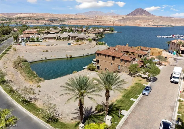 3rd image of 3 Via Del Garda, Henderson, NV 89011 | MLS# 2392769