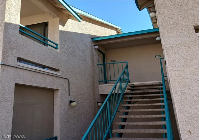 3rd image of 5211 Lindell Rd #207, Las Vegas, NV 89118 | MLS# 2502009