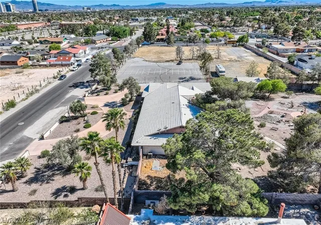 4th image of 2625 Westwind Rd, Las Vegas, NV 89146 | MLS# 2582851