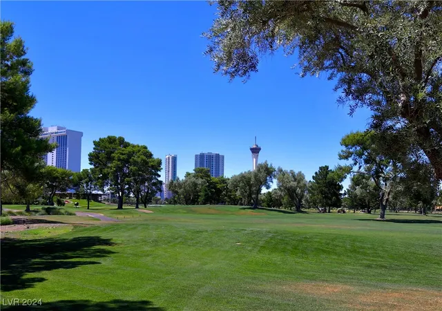 2nd image of 3077 Pinehurst Dr, Las Vegas, NV 89109