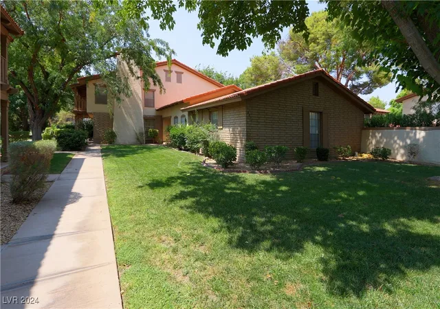 2nd image of 3077 Pinehurst Dr #B, Las Vegas, NV 89109 | MLS# 2612218