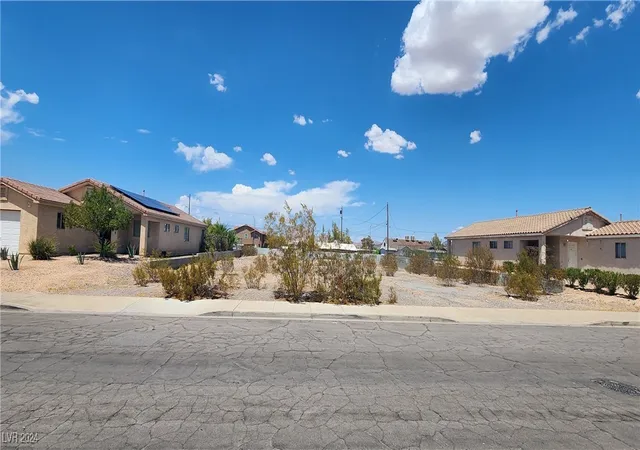 Photo 2 of Land for sale at 465 E Merlayne Dr, Henderson, NV 89011 | MLS# 2628457 | Listing updated on 2026-03-29