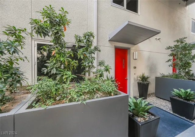 Photo 4 of Condo for sale at 11441 Allerton Park Dr #214, Las Vegas, NV 89135 | MLS# 2629778 | Listing updated on 2026-03-23