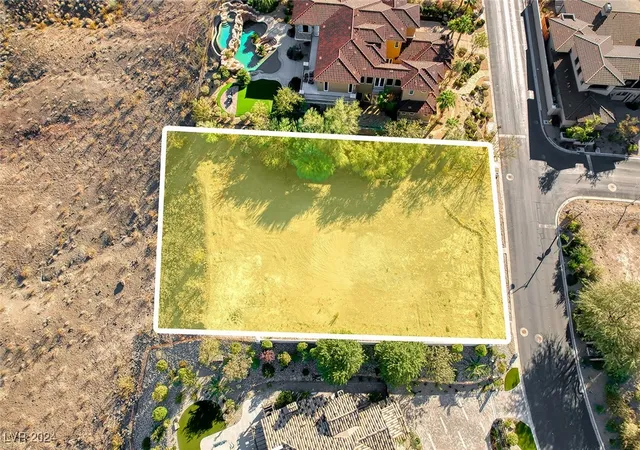 1st image of 14 Pyrenees Ct, Henderson, NV 89011 | MLS# 2631327