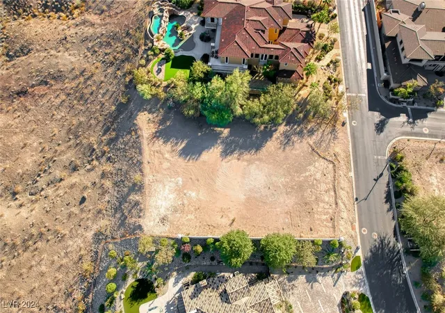 Photo 4 of Land for sale at 14 Pyrenees Ct, Henderson, NV 89011 | MLS# 2631327 | Listing updated on 2026-04-17
