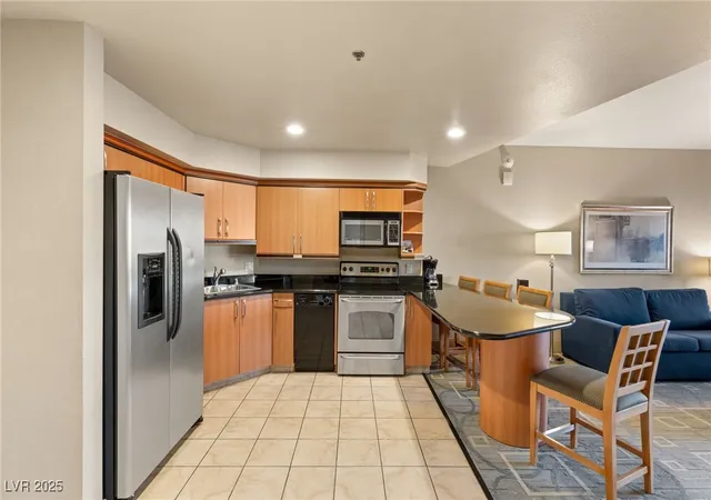 Photo 4 of Condo for sale at 211 E Flamingo Rd #610, Las Vegas, NV 89169 | MLS# 2633724 | Listing updated on 2026-07-30
