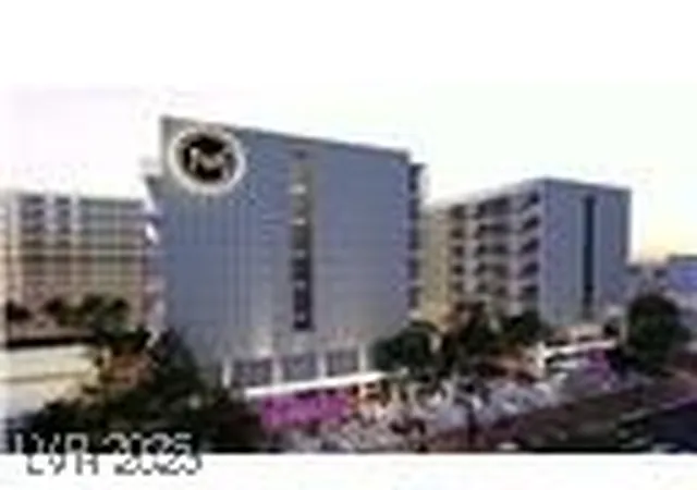 2nd image of 924 S First St, Las Vegas, NV 89101