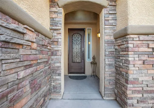 Photo 2 of Single family home for sale at 1137 Glistening Point Ave, Henderson, NV 89015 | MLS# 2648070 | Listing updated on 2026-07-21