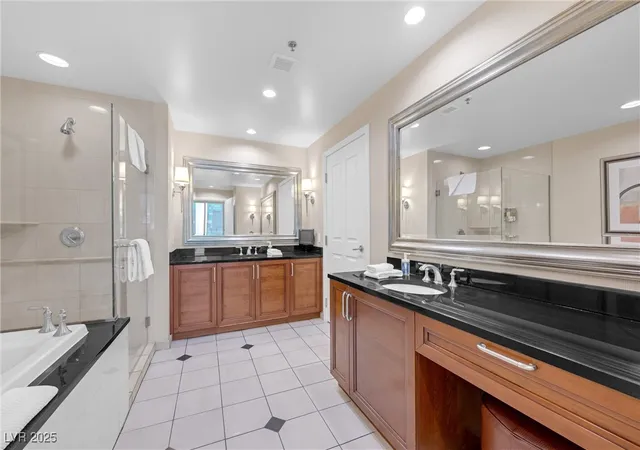 41st image of 135 E Harmon Ave #221, Las Vegas, NV 89109 | MLS# 2665704
