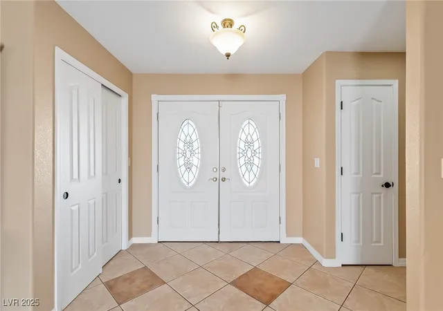3rd image of 2063 Avalon Dr, Laughlin, NV 89029 | MLS# 2673573