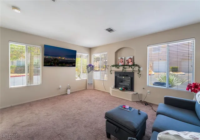 Photo 4 of Townhouse for sale at 3950 S Sandhill Rd #130, Las Vegas, NV 89121 | MLS# 2685091 | Listing updated on 2026-10-06