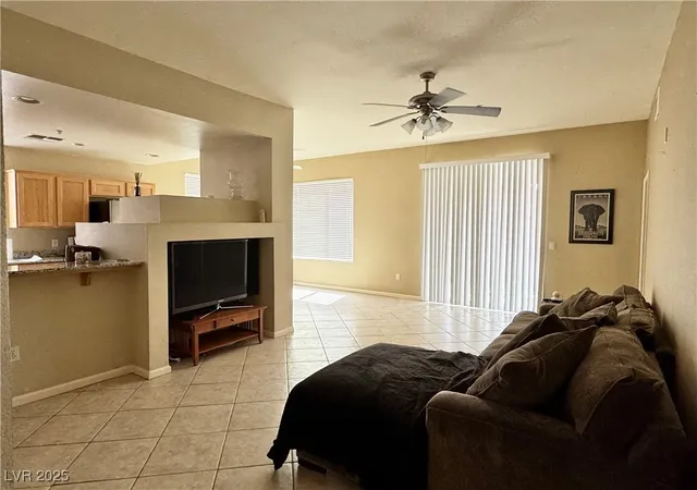 3rd image of 23 E Agate Ave, Las Vegas, NV 89123