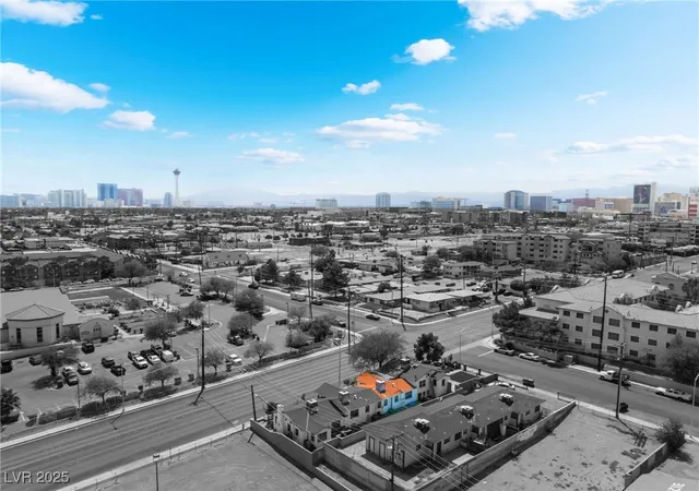 3rd image of 300 N 14Th St, Las Vegas, NV 89101 | MLS# 2689469
